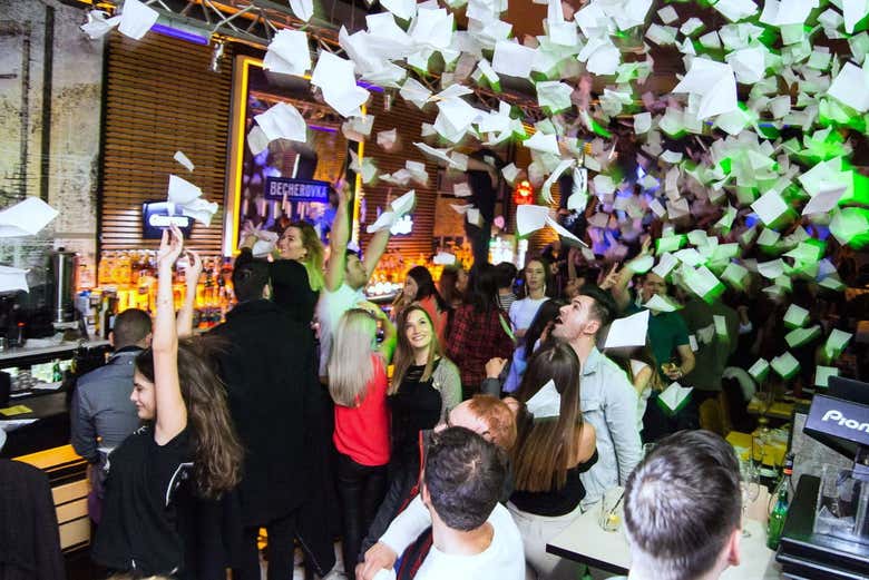 Pub Crawl por Bucareste