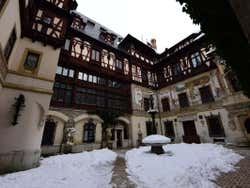 O Castelo de Peles nevado